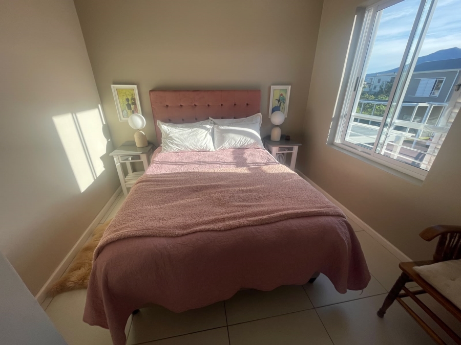 To Let 3 Bedroom Property for Rent in Somerset Lakes Western Cape